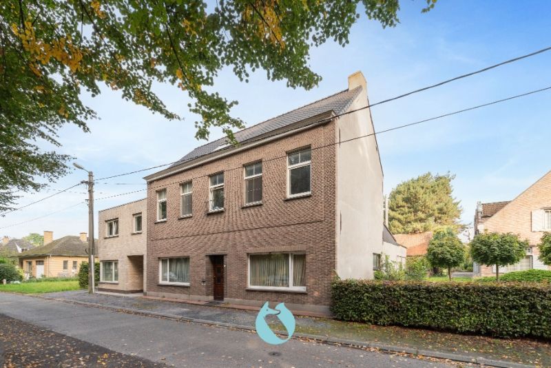 Hoofdfoto van de publicatie: Ruime woning met 5 slpks, badkamer en tuin in Evergem