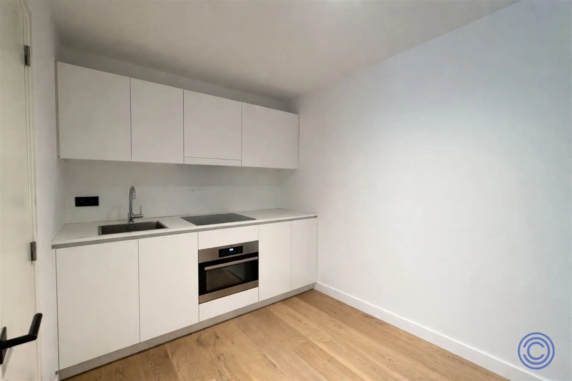 Gezellig 1-slpk appartement in hartje Antwerpen! foto {{pictureIndex}}