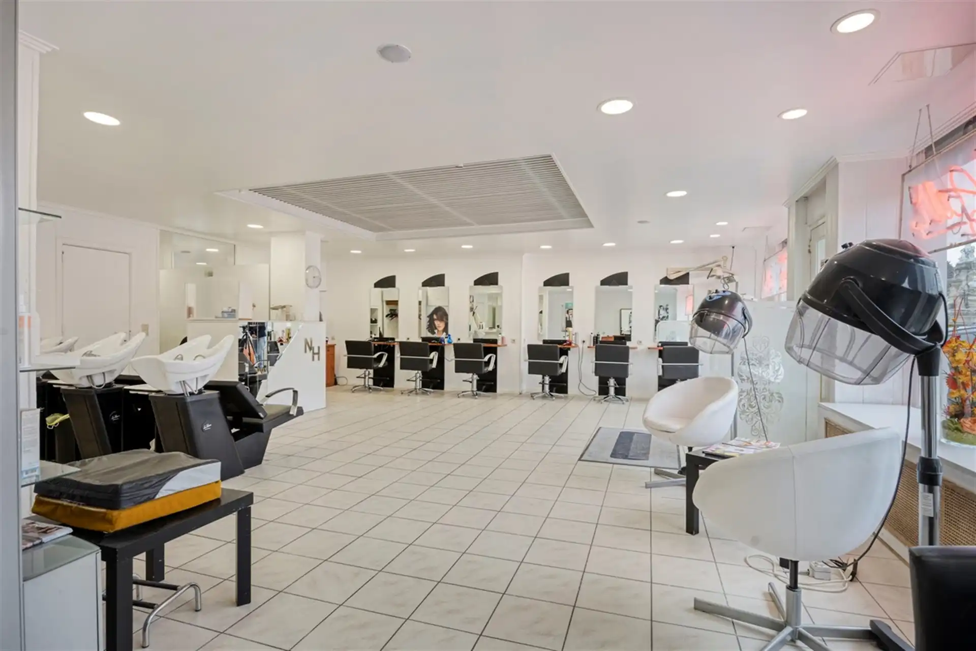 Prachtige commerciële ruimtes op een top locatie. foto 6