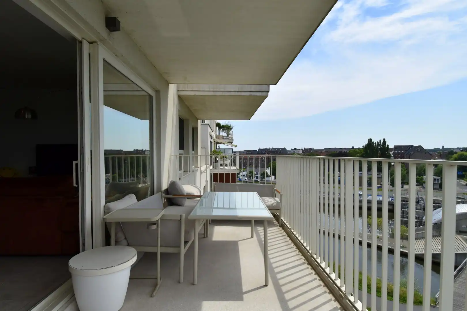 Prachtig 2-slaapkamerappartement (BJ 2021) met zicht op de Leie te koop in Harelbeke foto 14