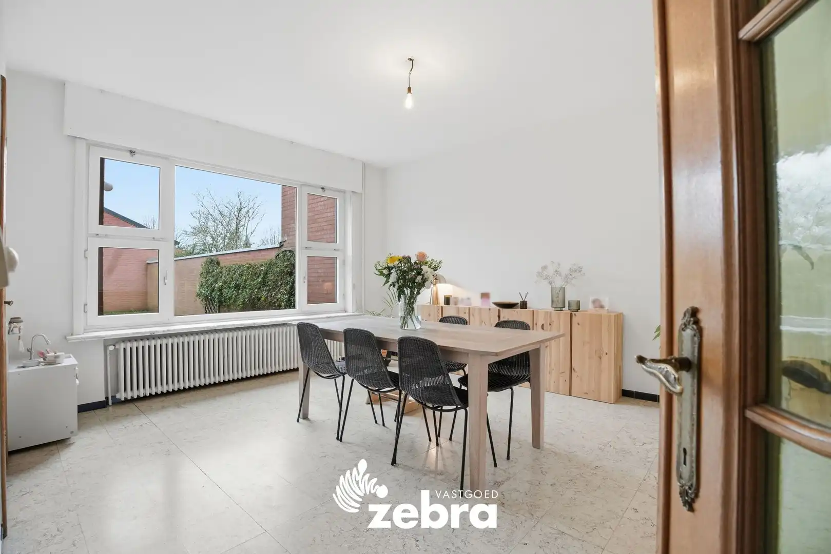 Energiezuinige woning met drie slaapkamers in centrum Tielt! foto 4