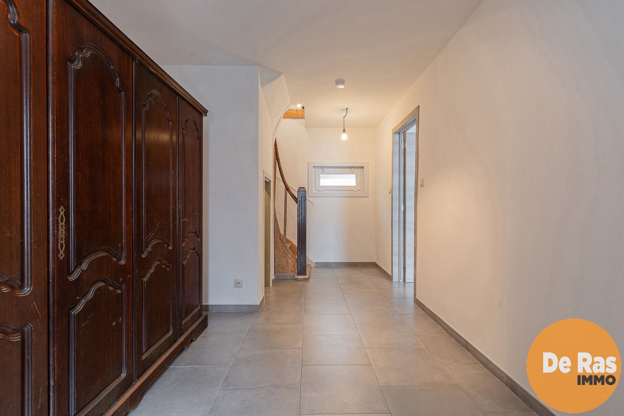 ZOTTEGEM - Gunstig gelegen en gerenoveerde woning met tuin! foto 4