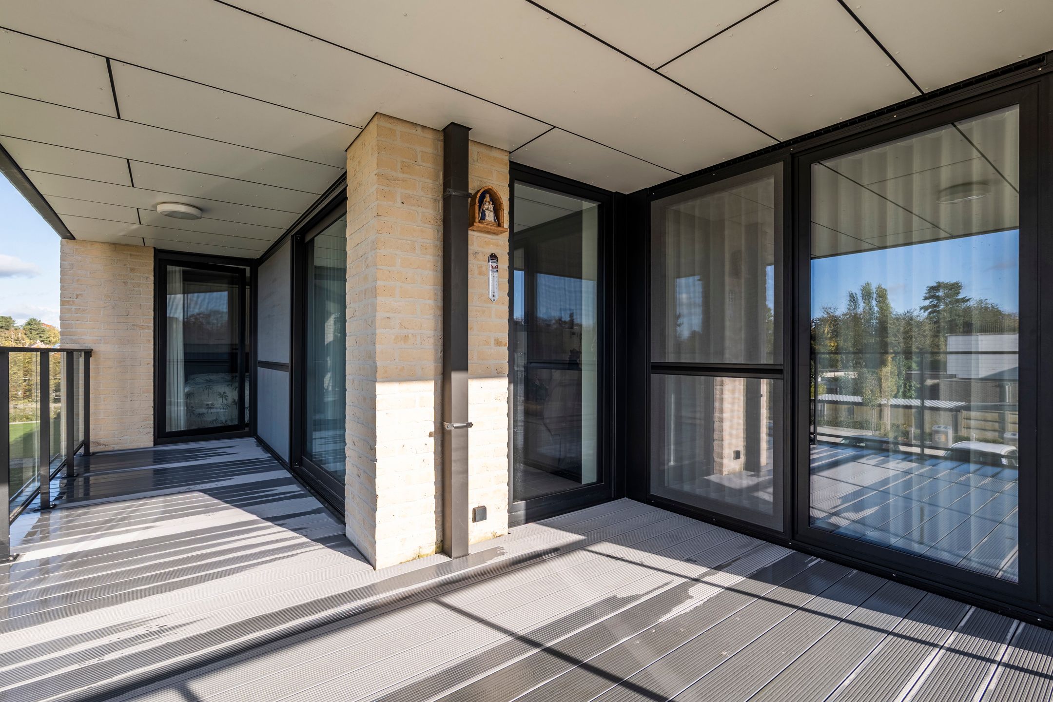 Centraal gelegen, recent appartement van 100m² met 2 slpks foto 10