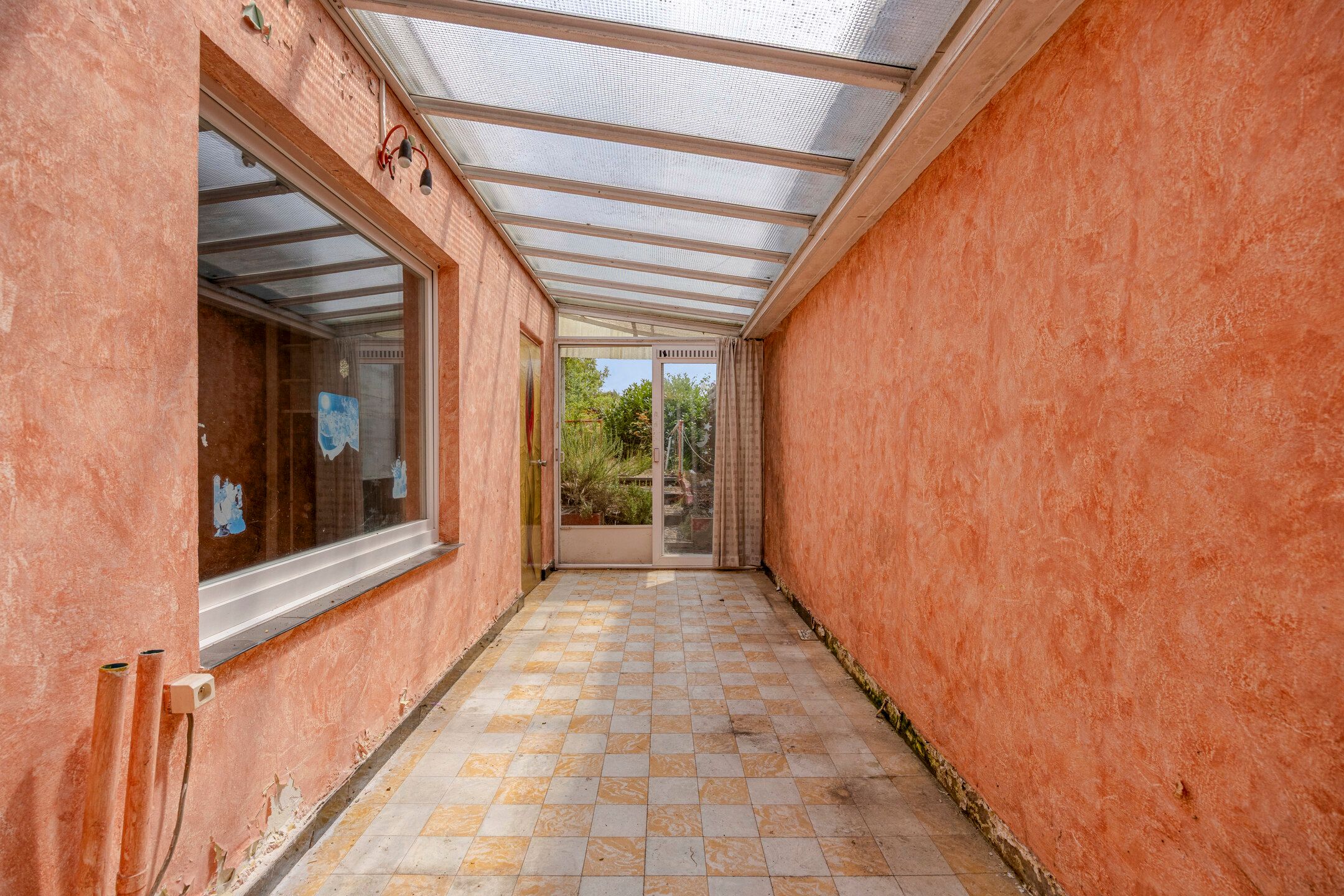 Te renoveren woning op een uitstekende locatie  foto 12