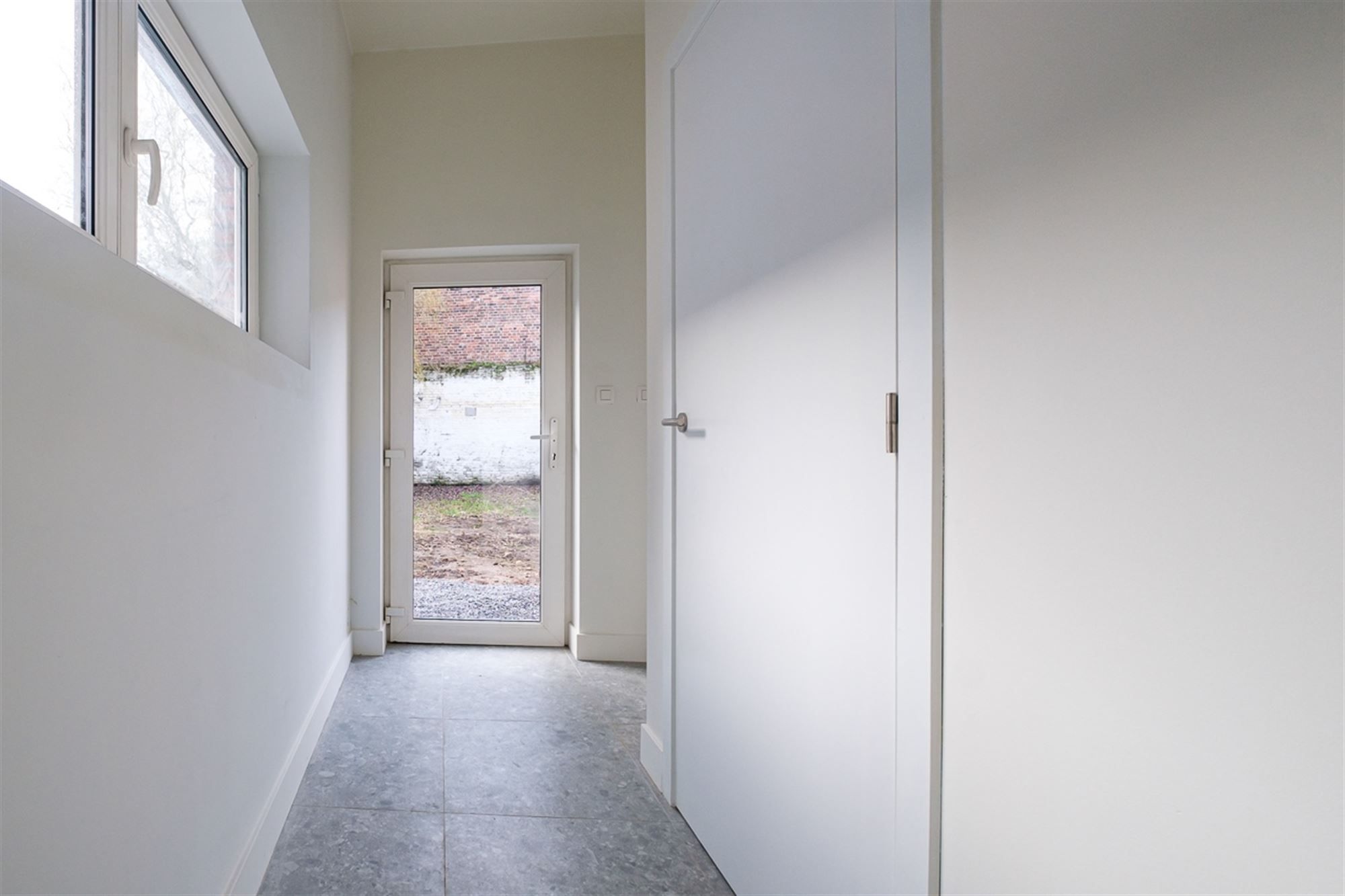 PRACHTIG HERENHUIS TE HUUR MET 4 SLKS IN HET CENTRUM VAN SINT-TRUIDEN  foto 11
