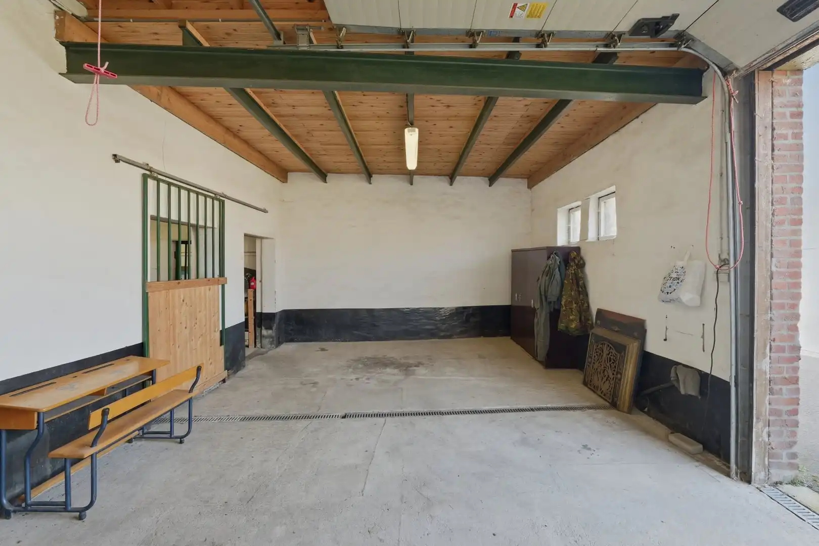 AUTHENTIEK HERENHUIS MET PRAKTIJKRUIMTE, TUIN EN GARAGE MET STALLEN IN HARTJE BORGLOON foto 48