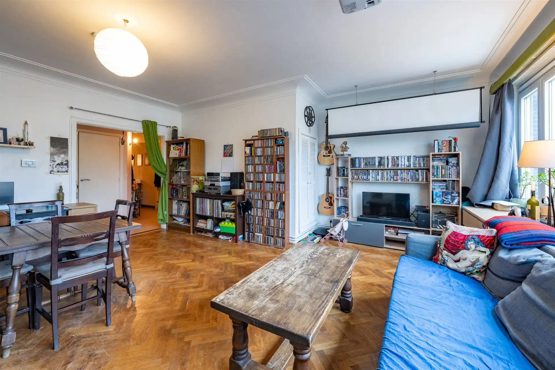 Appartement met 2 ruime slaapkamers en terras foto 3