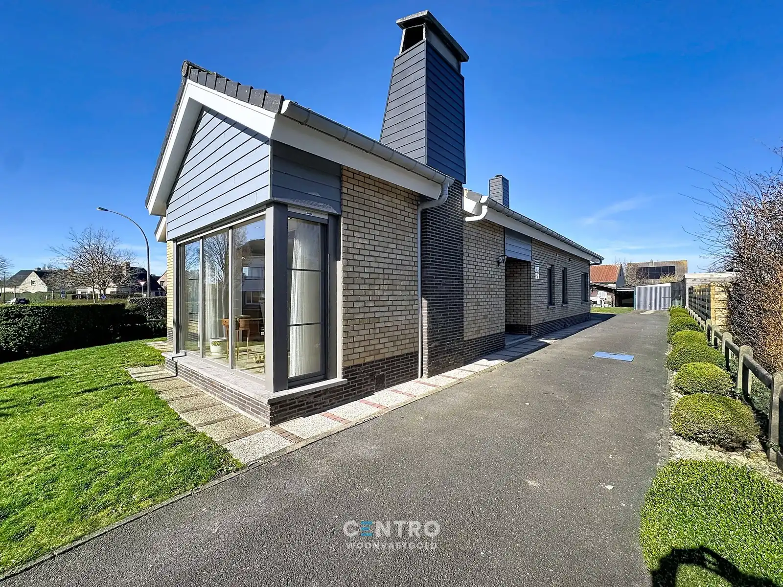 Interessant gelegen villa te Uitkerke met 3 slpks én 2 garages! foto 15