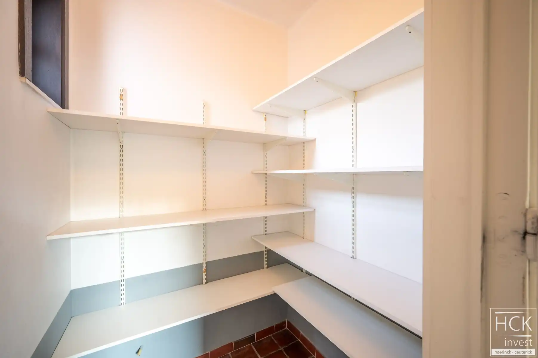 ZULTE - Gelijkvloerse woning met 3 SLPK in residentiële omgeving foto 13