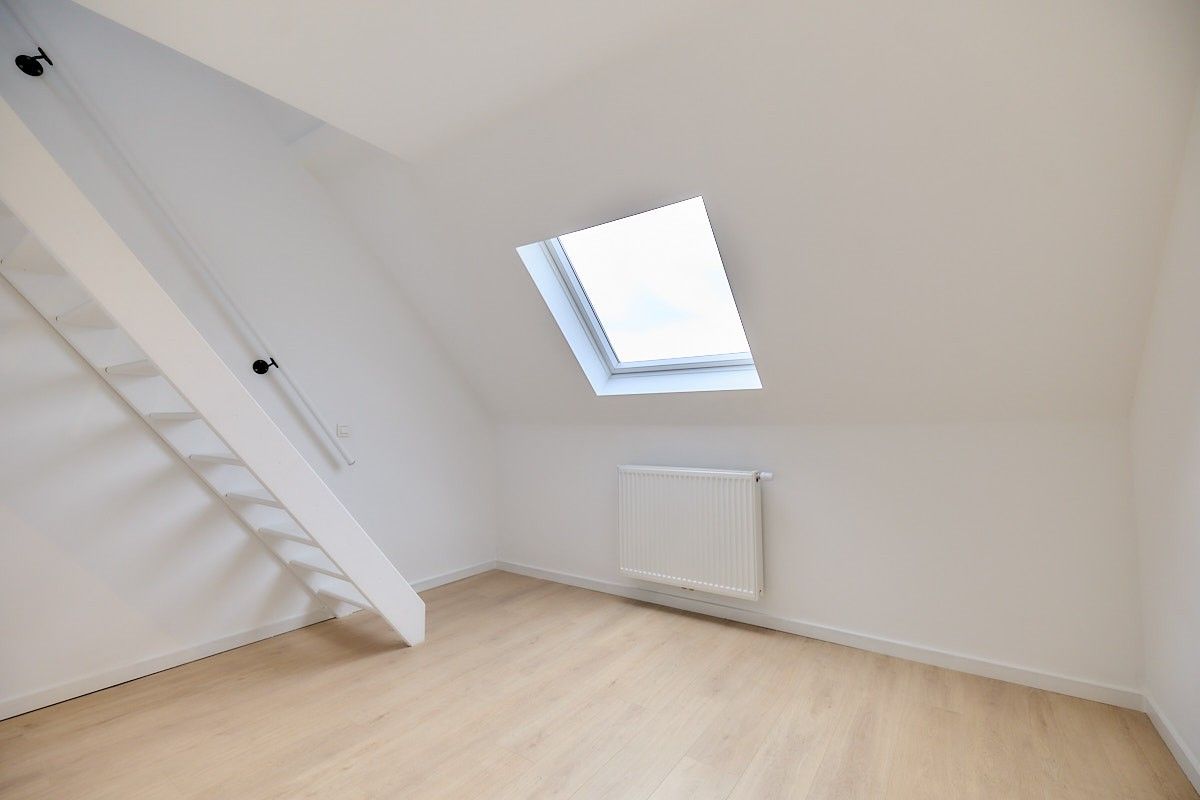 Vernieuwbouwwoning met 3 ruime slaapkamers, bureau en tuin – instapklaar en energiezuinig foto 15