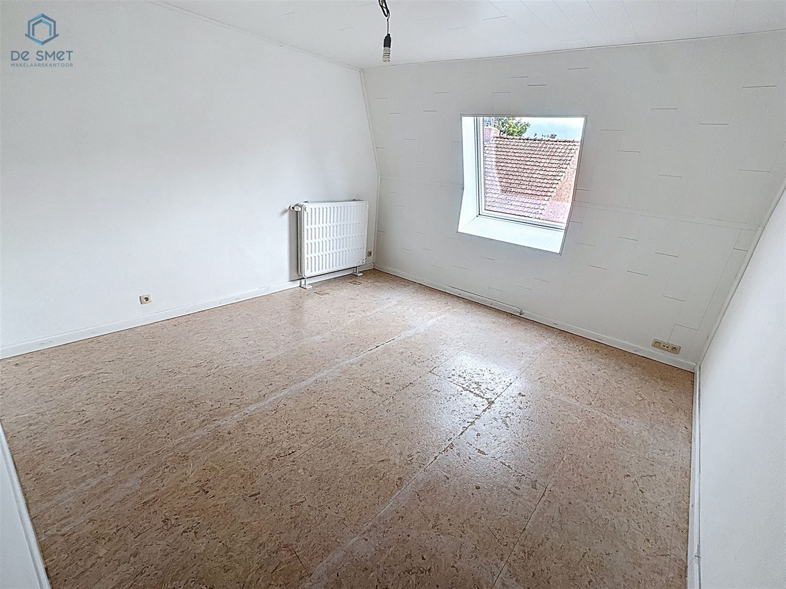 Instapklare, volledig gerenoveerde woning met 4 slaapkamers, terras en tuinberging in hartje Geraardsbergen! foto 21