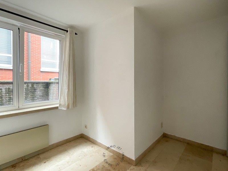 Appartement met twee slaapkamers en terras in hartje Beveren foto 11