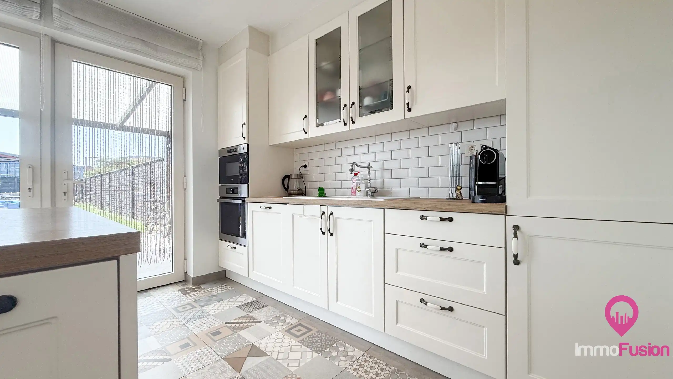 Recente instapklare BEN-woning met 4 slpks en mooie tuin! foto 14