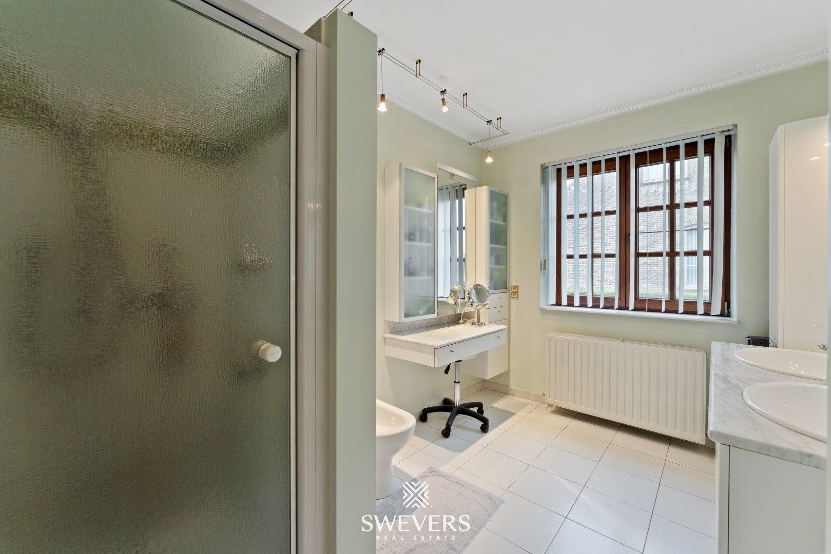 Ruime woning ( 345 m2 ) met 4 SLPK op prachtig perceel van 21a50ca foto 22