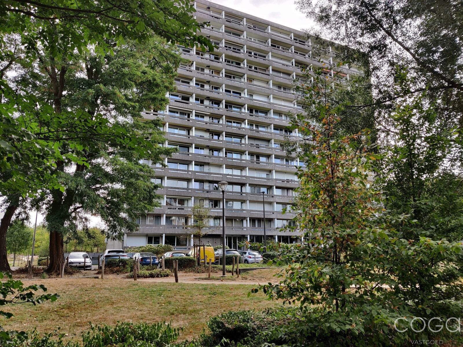 Appartement 2 slpks met zicht op de stad foto 22