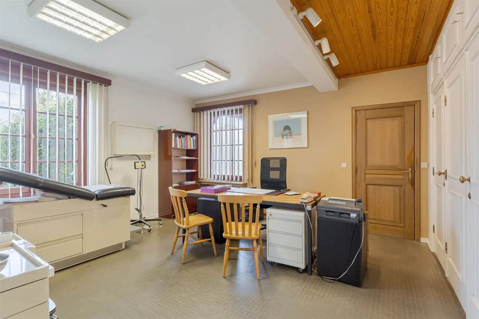 TE KOOP: Riante villa met praktijkruime te Dilsen-Stokkem! foto 24