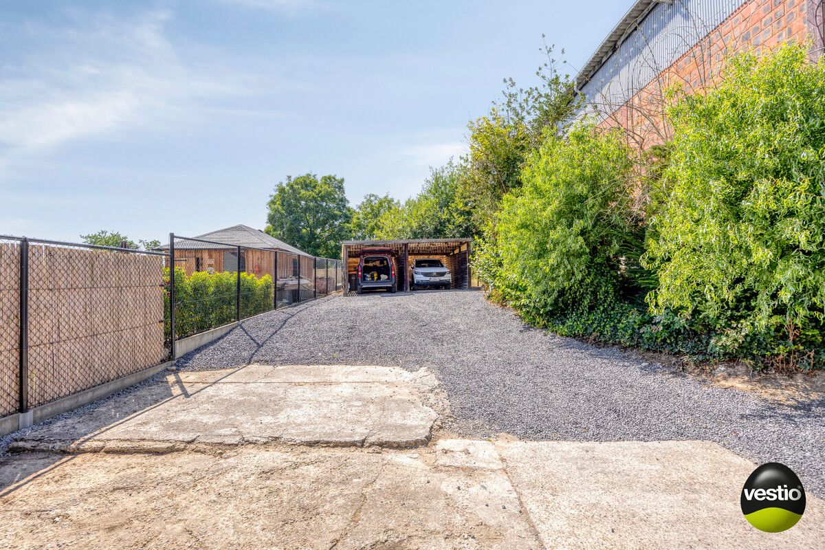 INVESTERINGSPAND MET 2 VERHUURDE APPARTEMENTEN TE RIJKHOVEN. foto 21