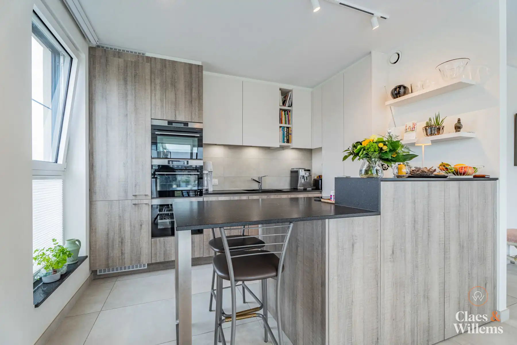 Stijlvol 3 slaapkamer appartement met terras te Halle foto 5