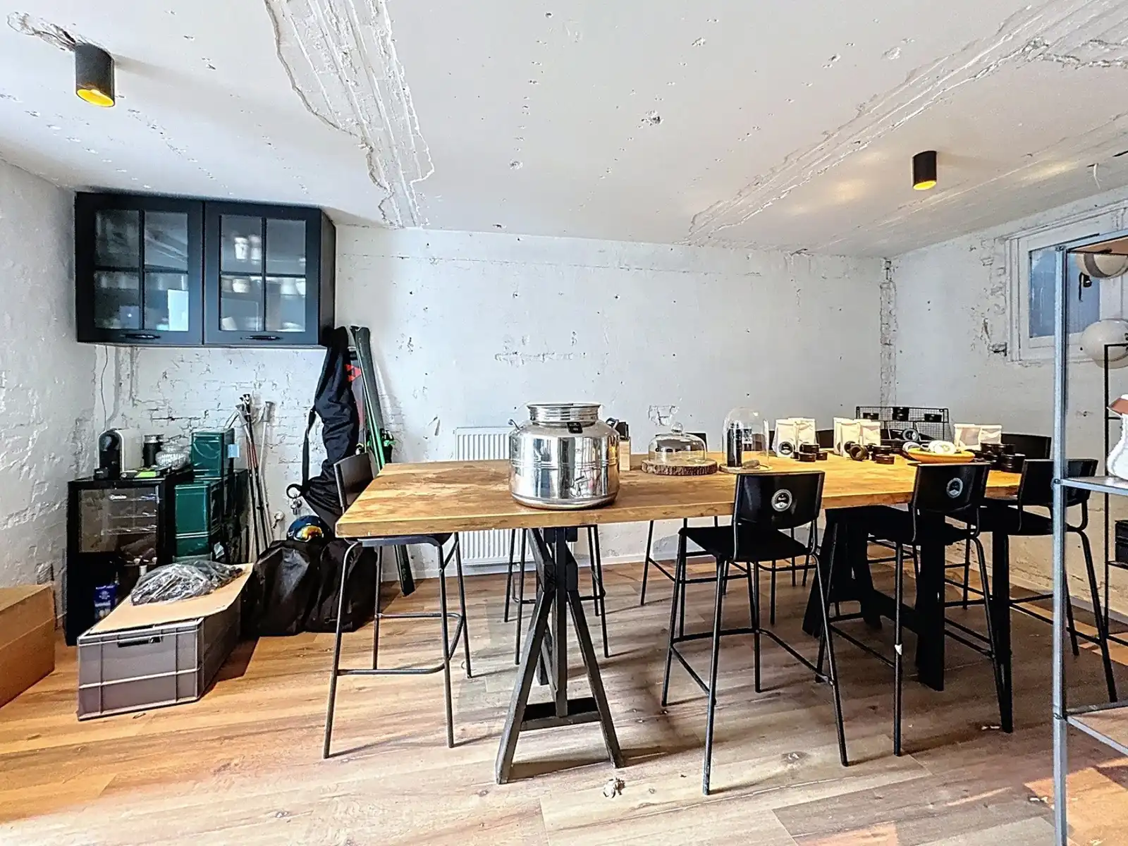 Handelspand met zonnige tuin + ruime garage + parkeerplaatsen foto 8