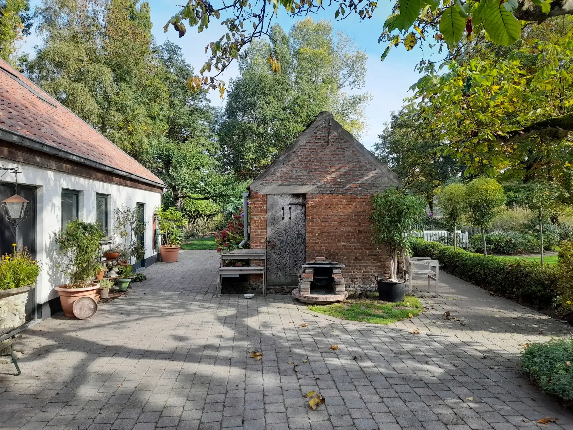 Langgevelhoeve met grote schuur, bakhuis en verwarmd zwembad foto 32