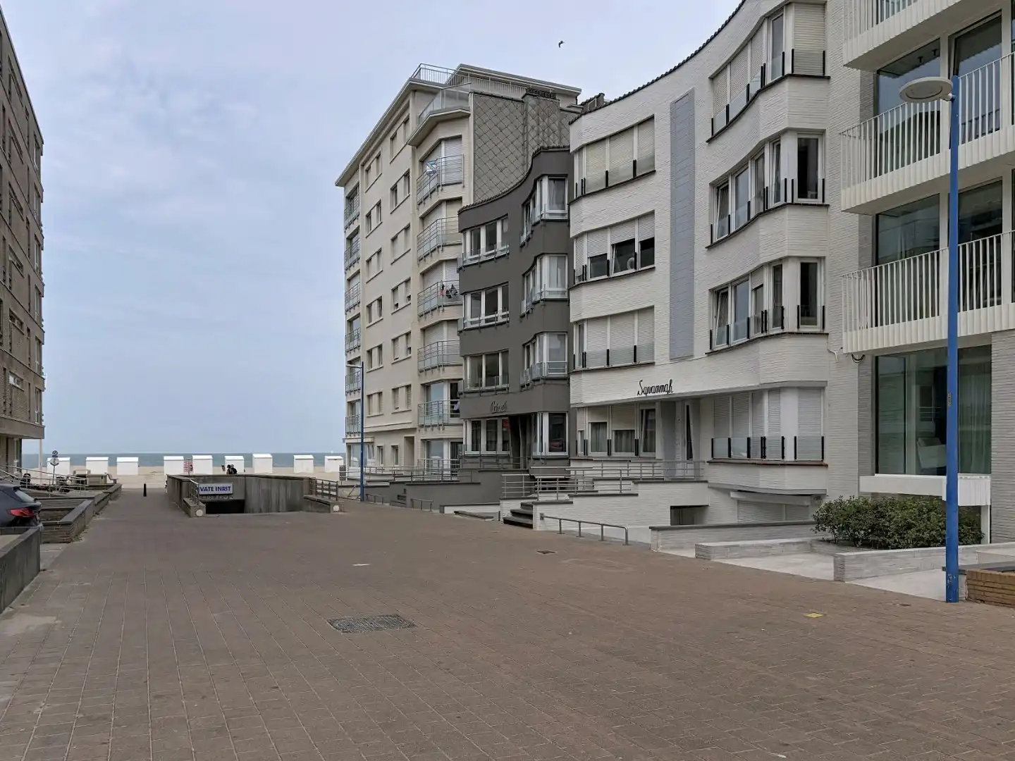Ruim appartement met 3 slaapkamers en zijdelings zeezicht in Koksijde foto 5
