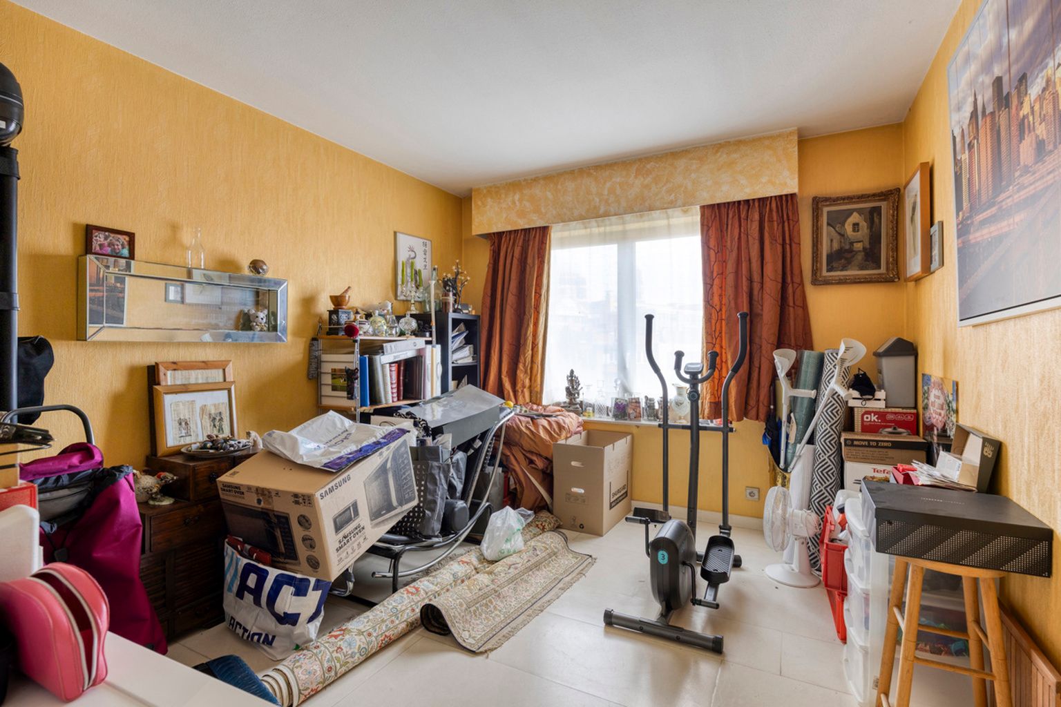 Ruim 3-slaapkamerappartement met garage  foto 16