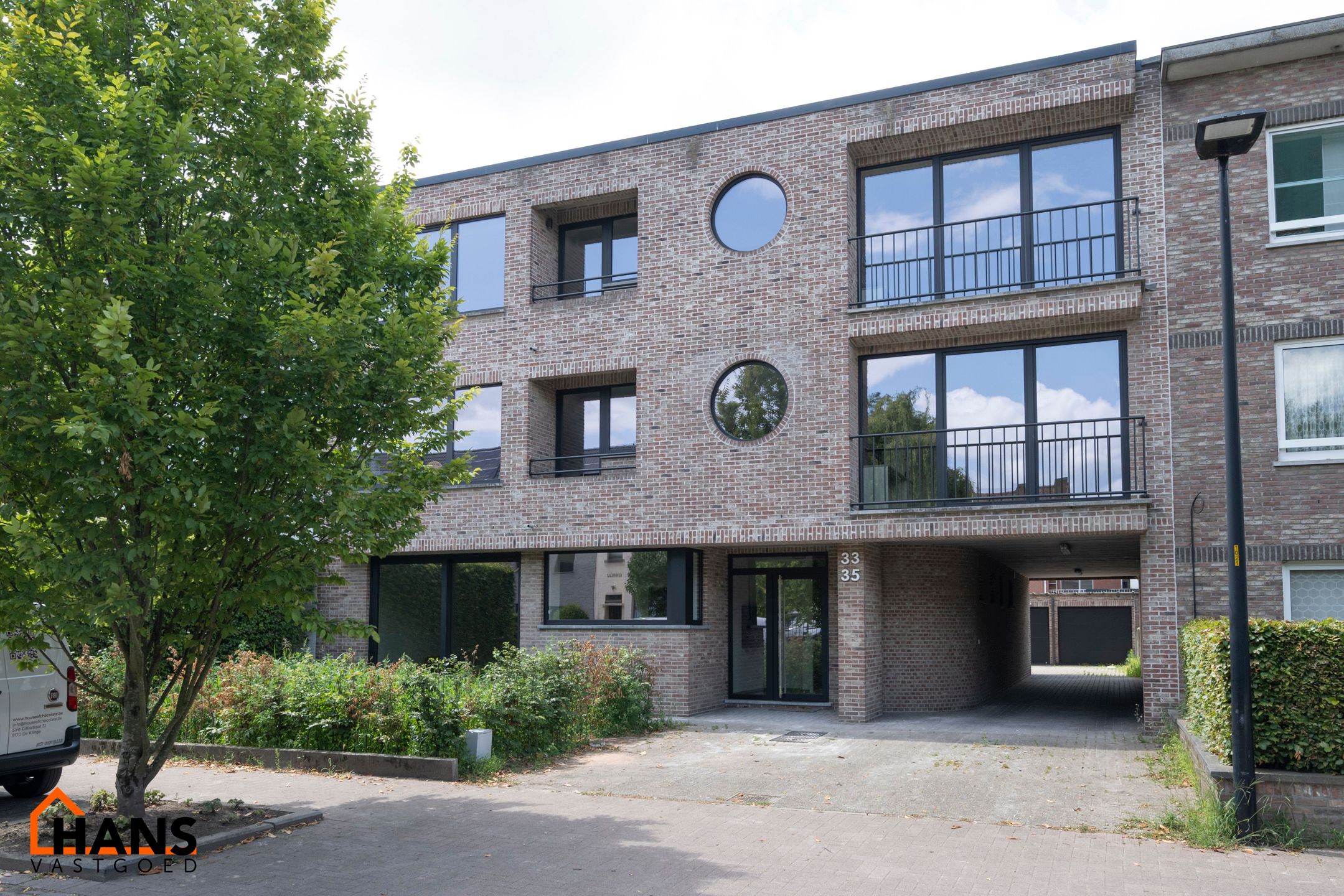 BEN appartement met garagebox foto {{pictureIndex}}