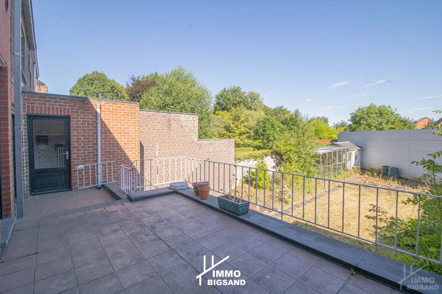 Een ruime gezinswoning (voorheen twee woningen) met 3 slaapkamers en garage met ruime tuin foto 5