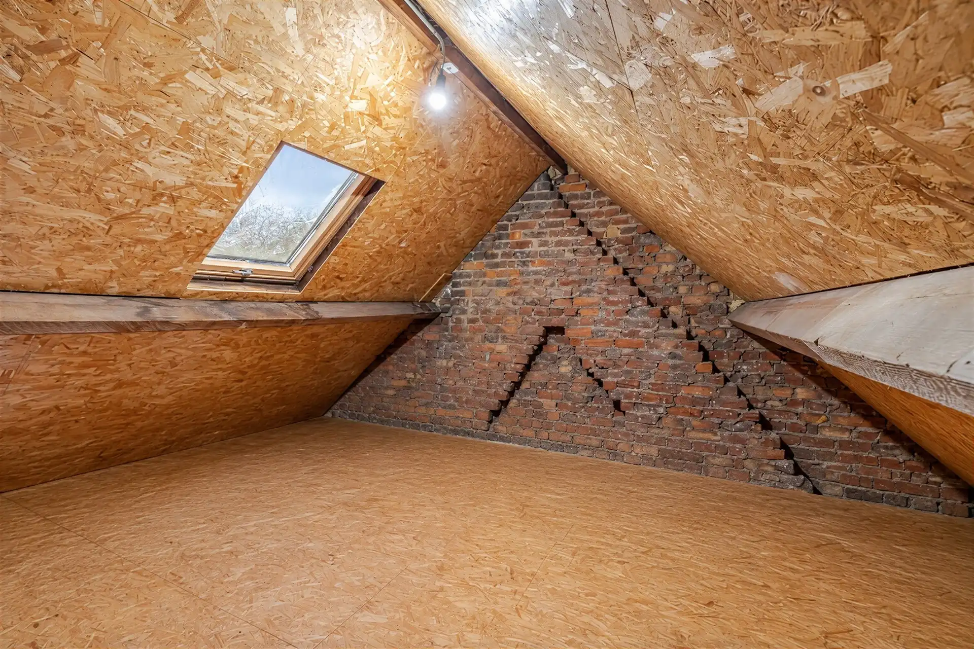 Gunstig gelegen rijwoning met 4 slaapkamers foto 18