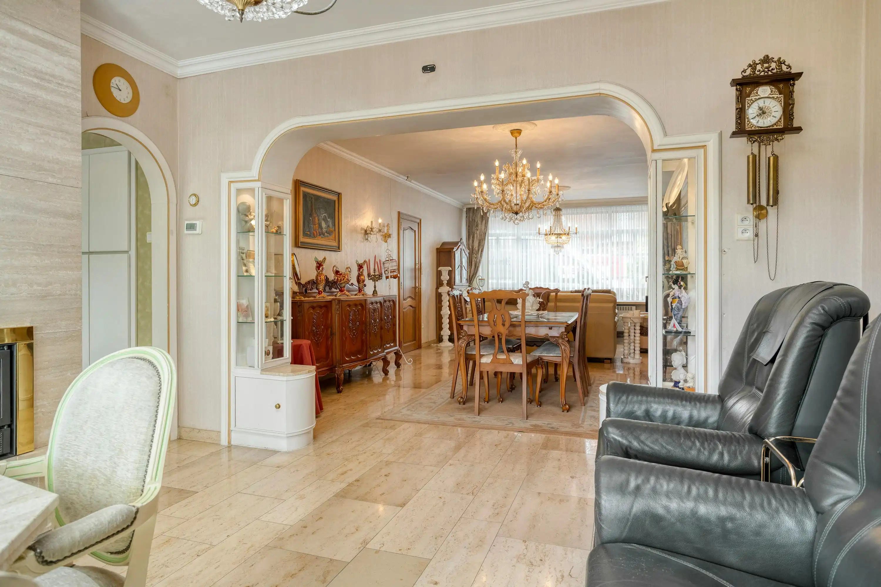 Ruime woning in Ieper met stadstuin en inpandige garage  foto 9
