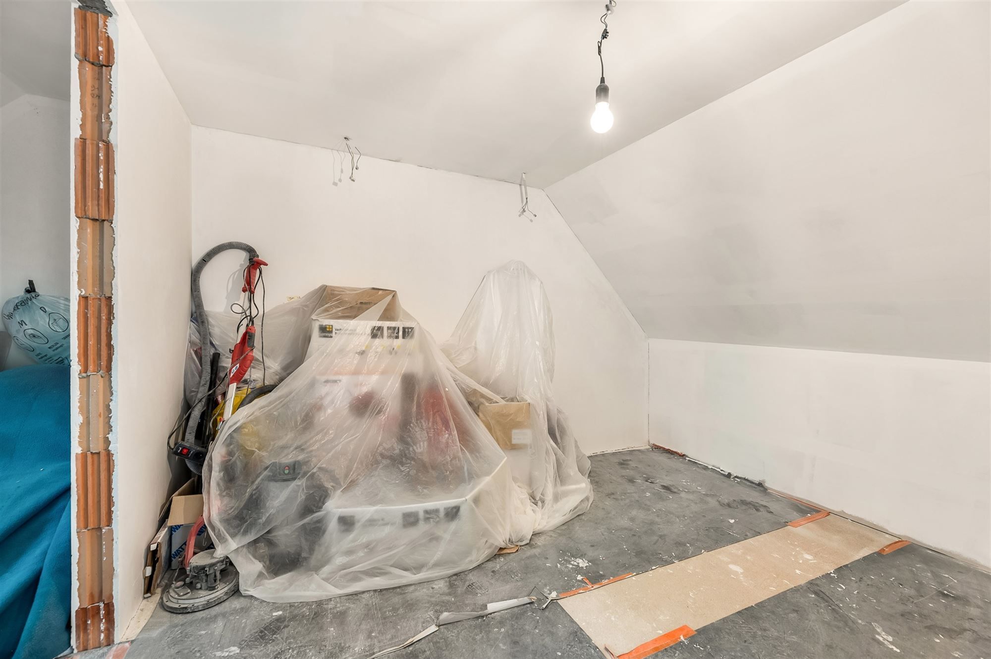 RECENTE, RUIME, ENERGIEZUINIGE WONING MET MOGELIJKHEID TOT APPARTEMENT OP ZOLDERVERDIEPING foto 27