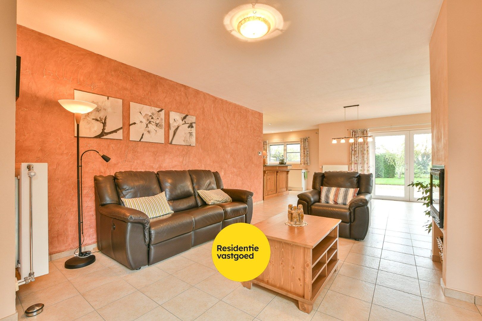 Instapklare halfopen woning in De Haan – vlak bij strand, duinbossen en halte kusttram foto 7