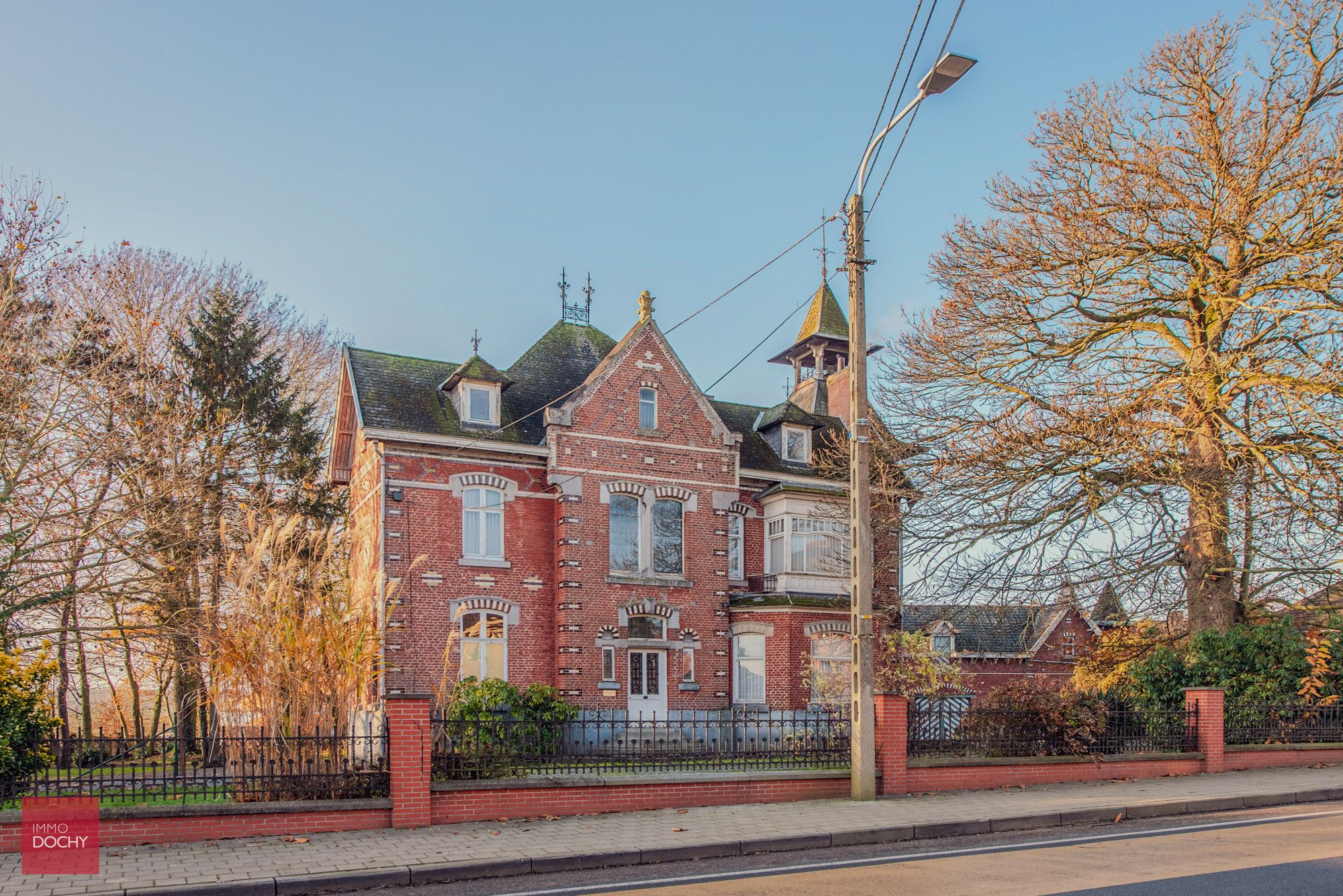 Karaktervol en centraal gelegen villa-herenhuis met unieke uitstraling foto 3