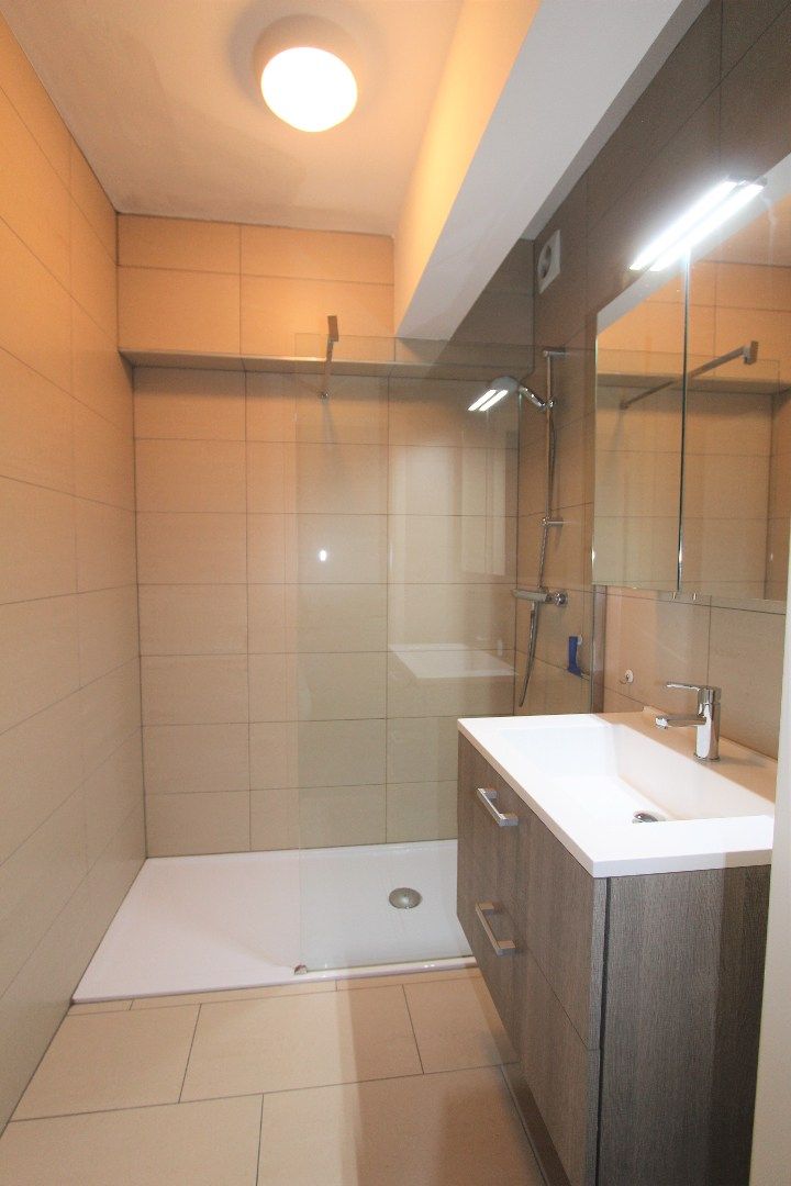 MODERN APPARTEMENT IN HET STADSCENTRUM foto 8