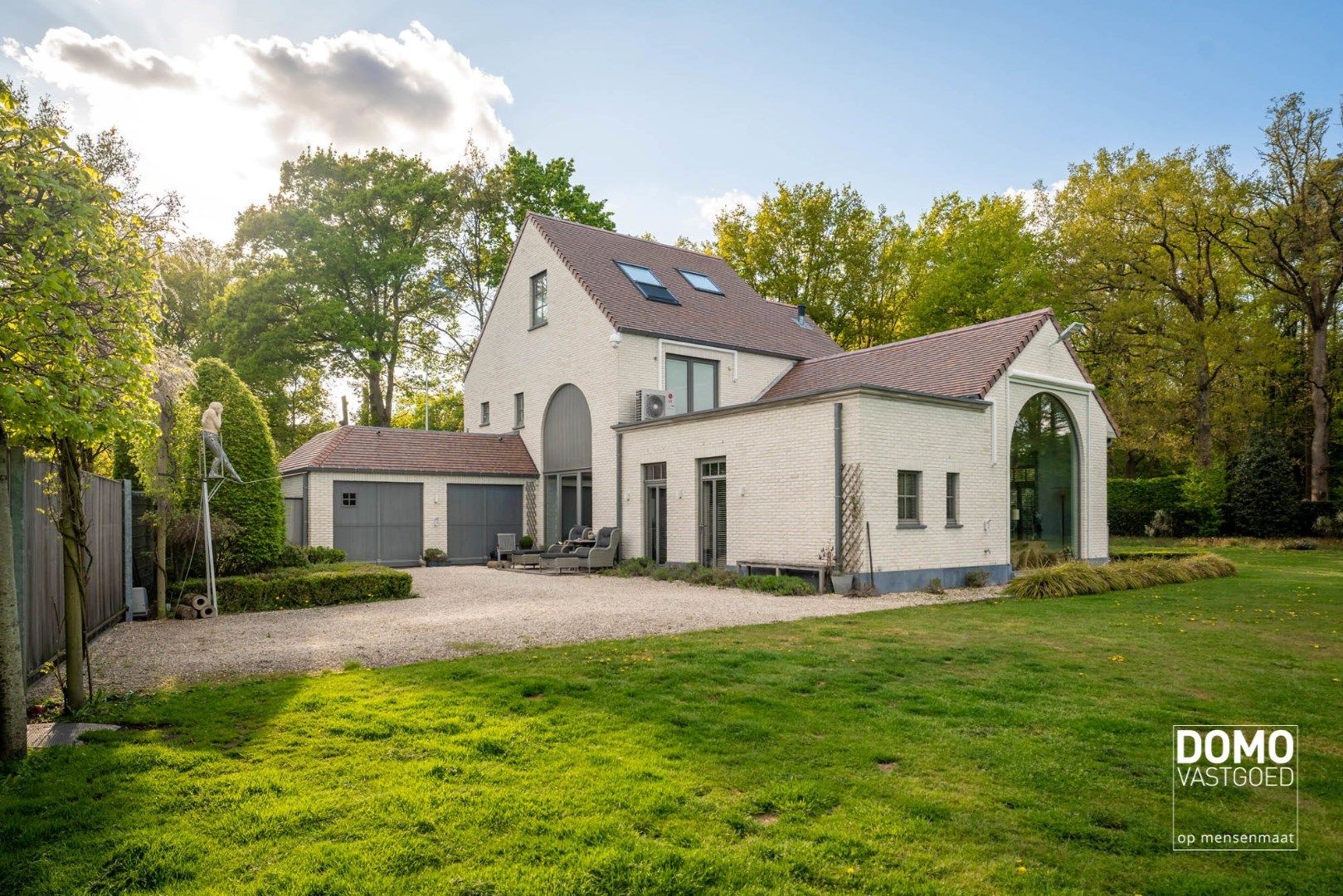 Exclusieve villa, zeer rustig gelegen, aan de groene bossen van Bolderberg. foto 31