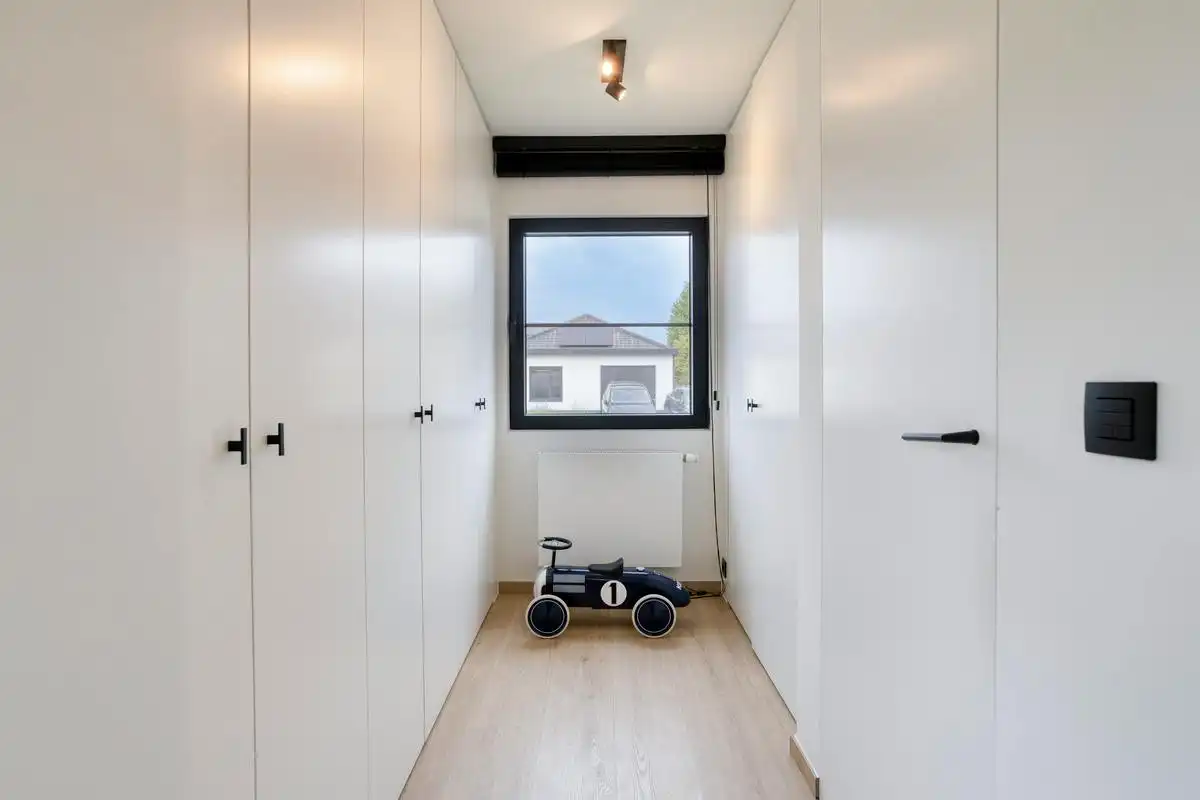 Gerenoveerde bungalow te koop in Kuurne! foto 15