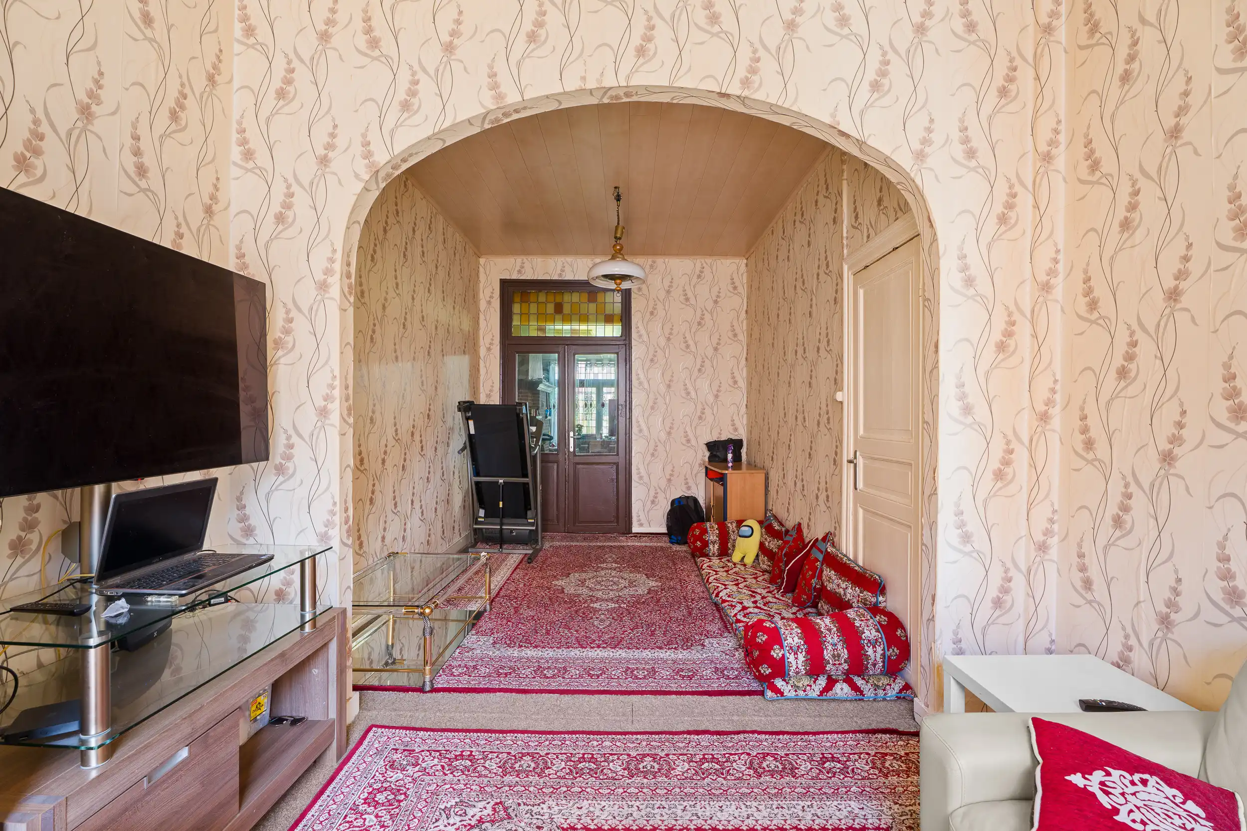 Betaalbare 4 slpk woning met potentieel Sint-Kruis foto 3