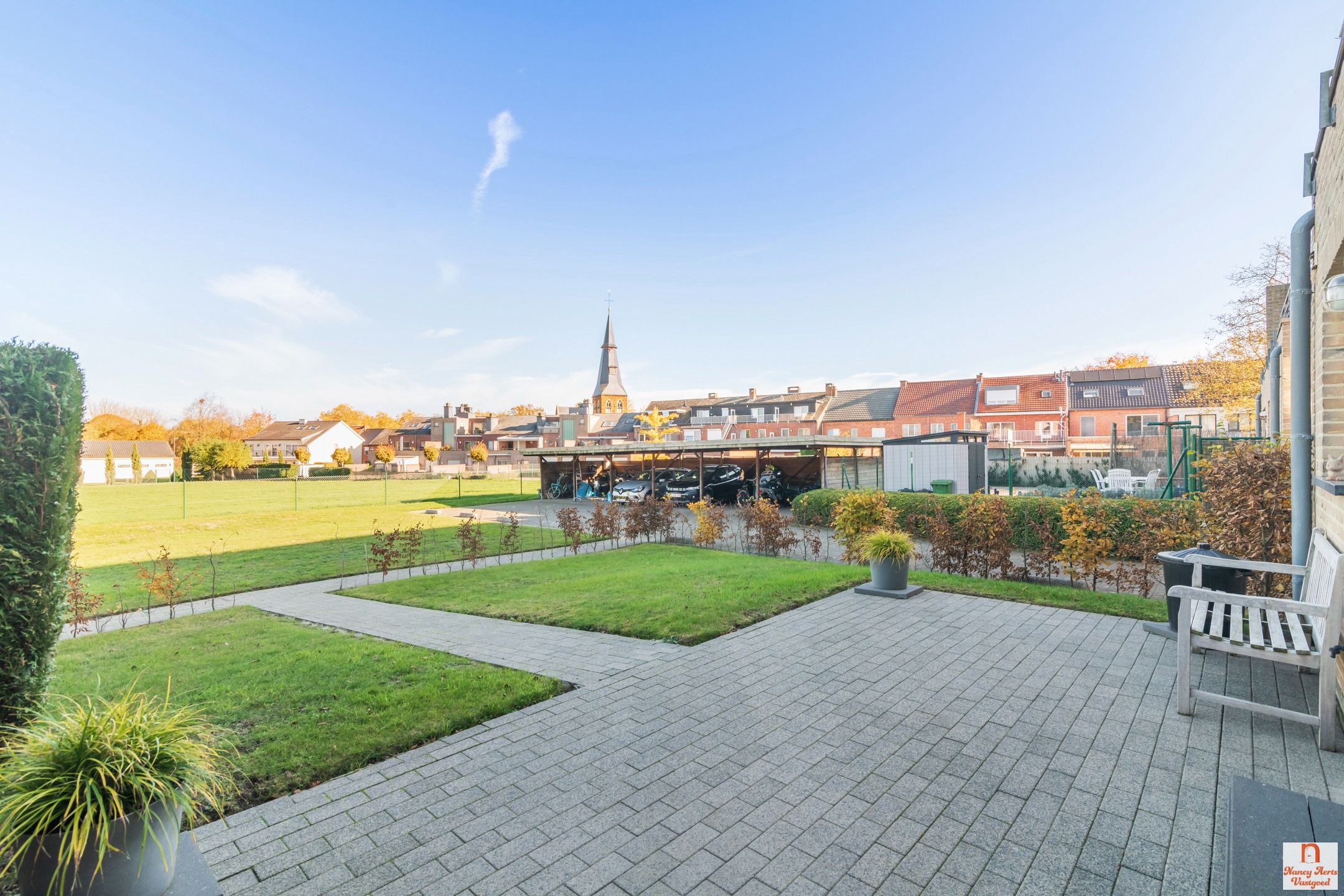 Lichtrijk gelijkvloers appartement met tuinzicht in Kuringen foto 3