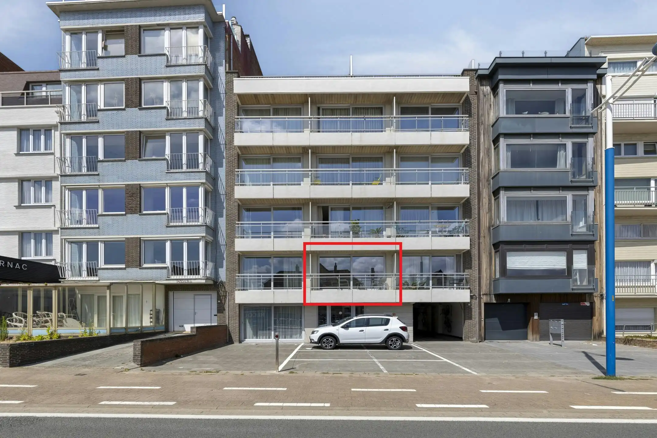 Volledig gerenoveerde studio (30m²) te Koksijde-Bad foto 8