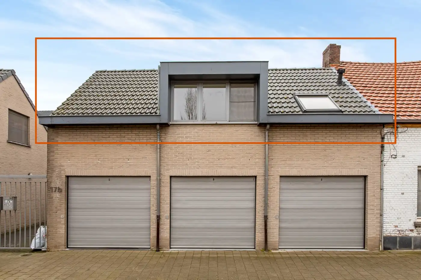 Recent, licht app. met 1 slpk., privéberging, ruim terras en mog. garage foto 2