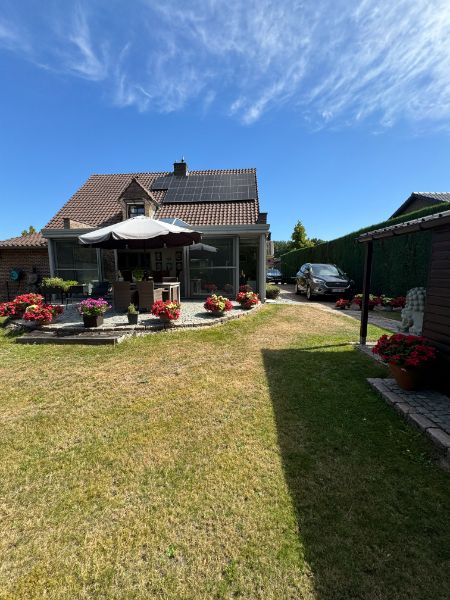 Mooie vrijstaande woning met garage, veranda en zonnepanelen foto 44