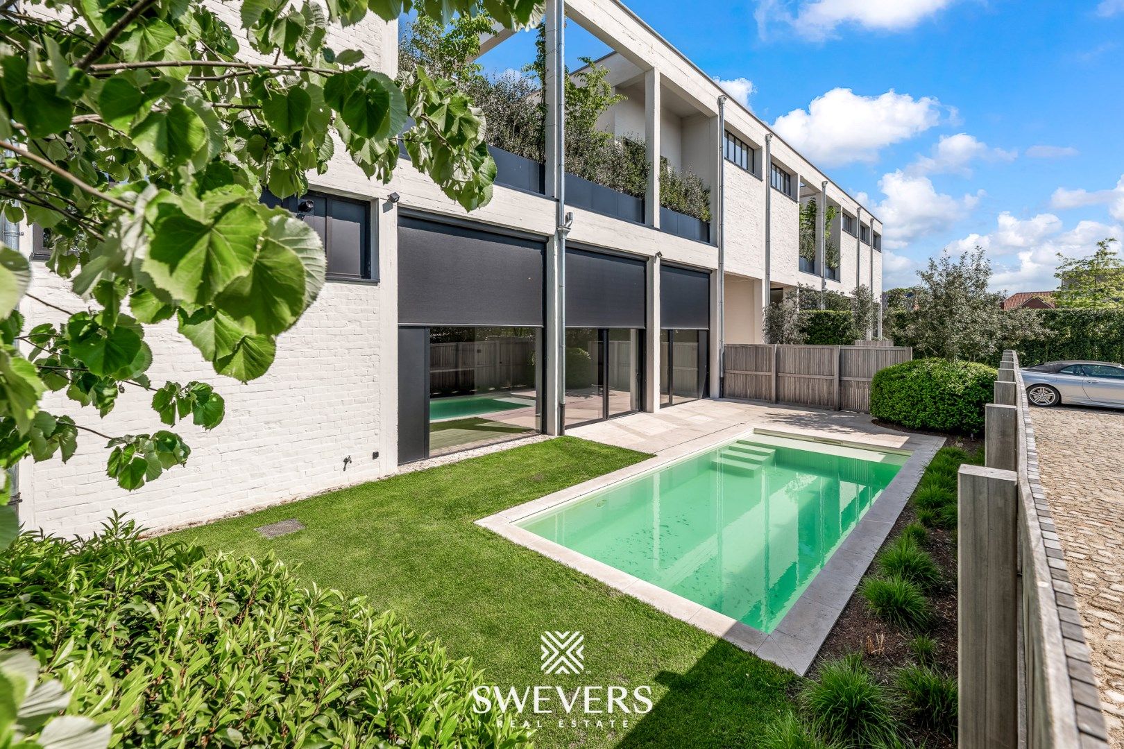 Exclusieve gelijkvloerse loft met zwembad in Mol (verkoop onder registratie) foto {{pictureIndex}}