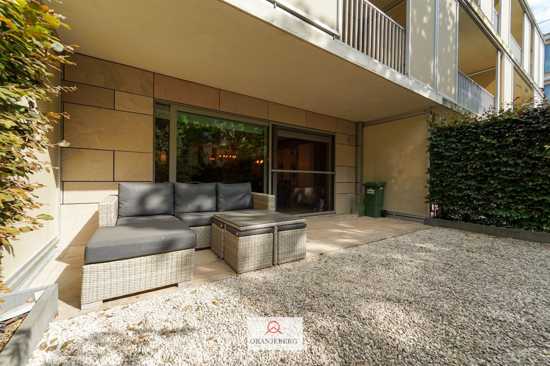 Modern gelijkvloers 2 slpk appartement met groot terras rustig gelegen in centrum Gent foto 7