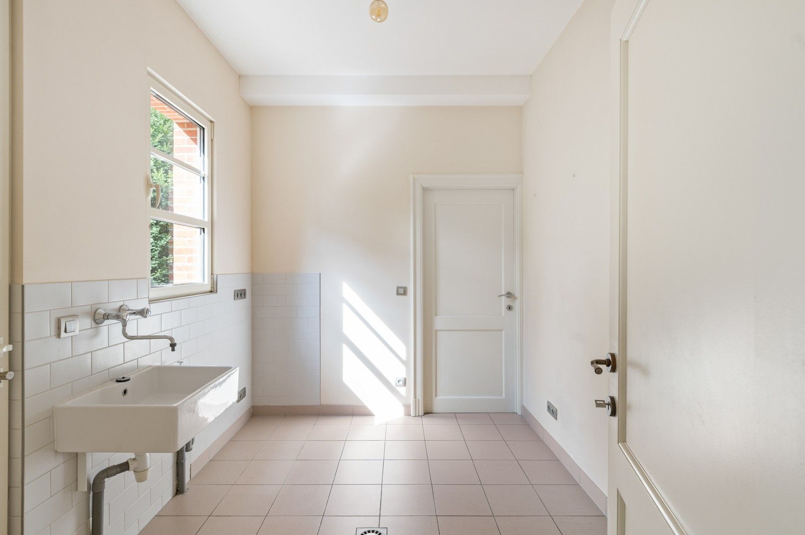 Charmante villa in gegeerde woonwijk Koningshof te Schoten foto 8