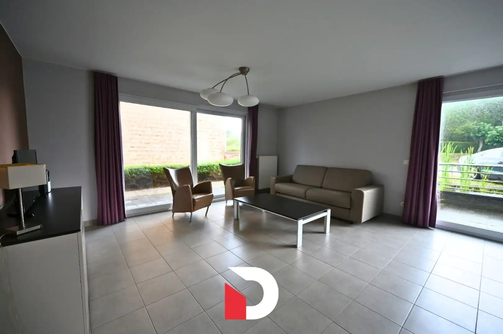 Instapklaar gelijkvloers 1-slaapkamerappartement met tuin en terras in De Haan foto 2