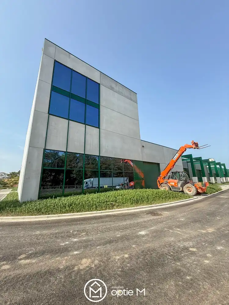 Ruime nieuwbouw KMO-unit foto 4
