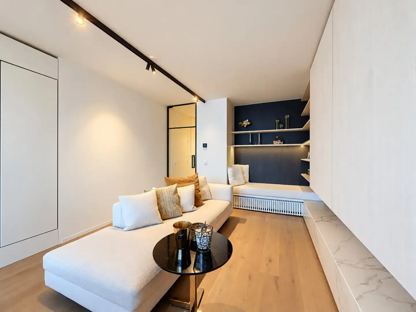 Luxueus gerenoveerd appartement met 3 slaapkamers en frontaal zeezicht te Oostduinkerke foto 5