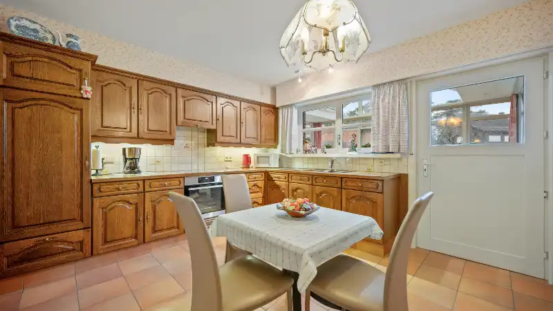 Landhuis van 278m² met 4 slpks op 12 are nabij het centrum foto 12