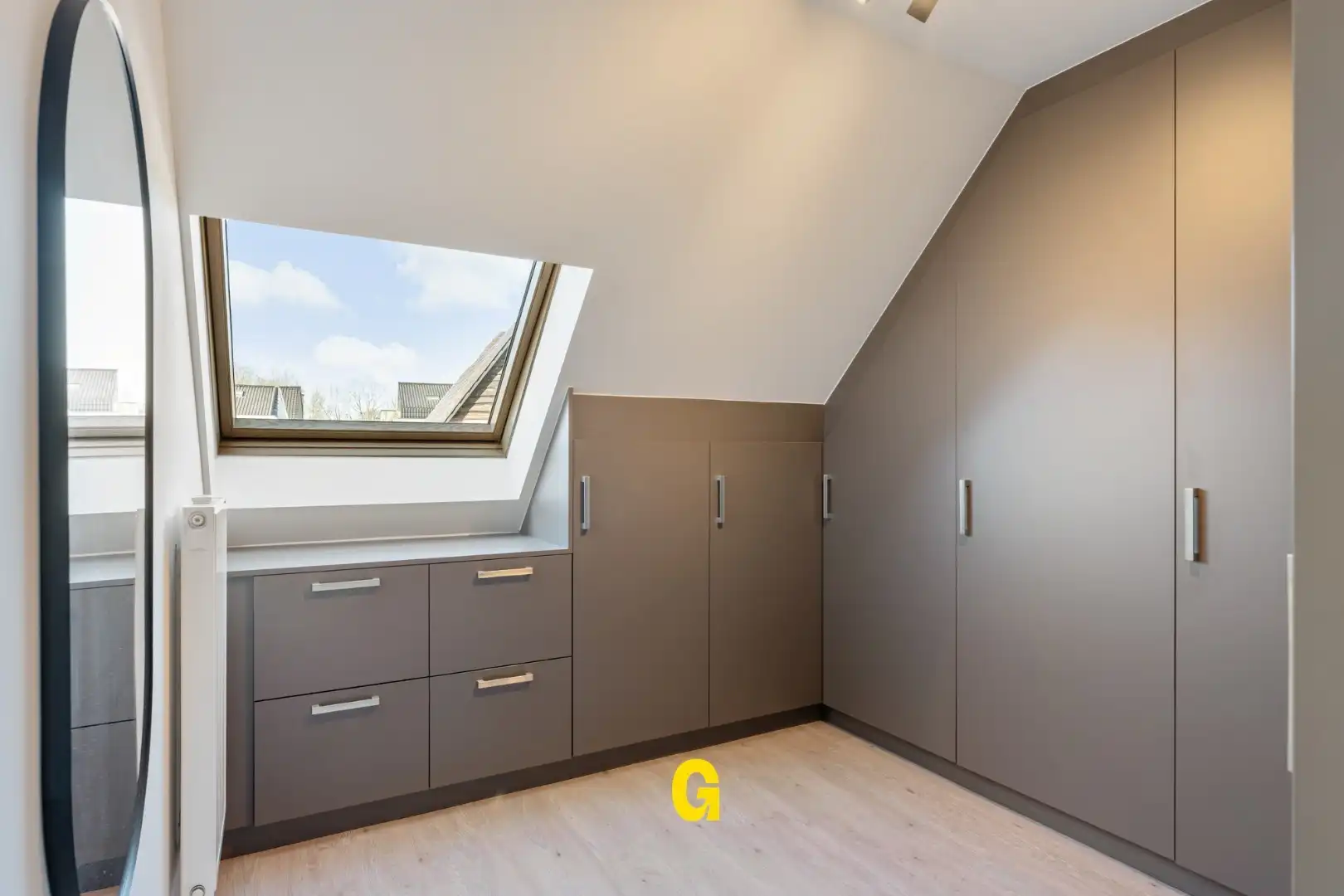 Hedendaagse woning in halfopen bebouwing met 3 slaapkamers, inpandige garage en tuin op 7a 48ca - EPC label A foto 18