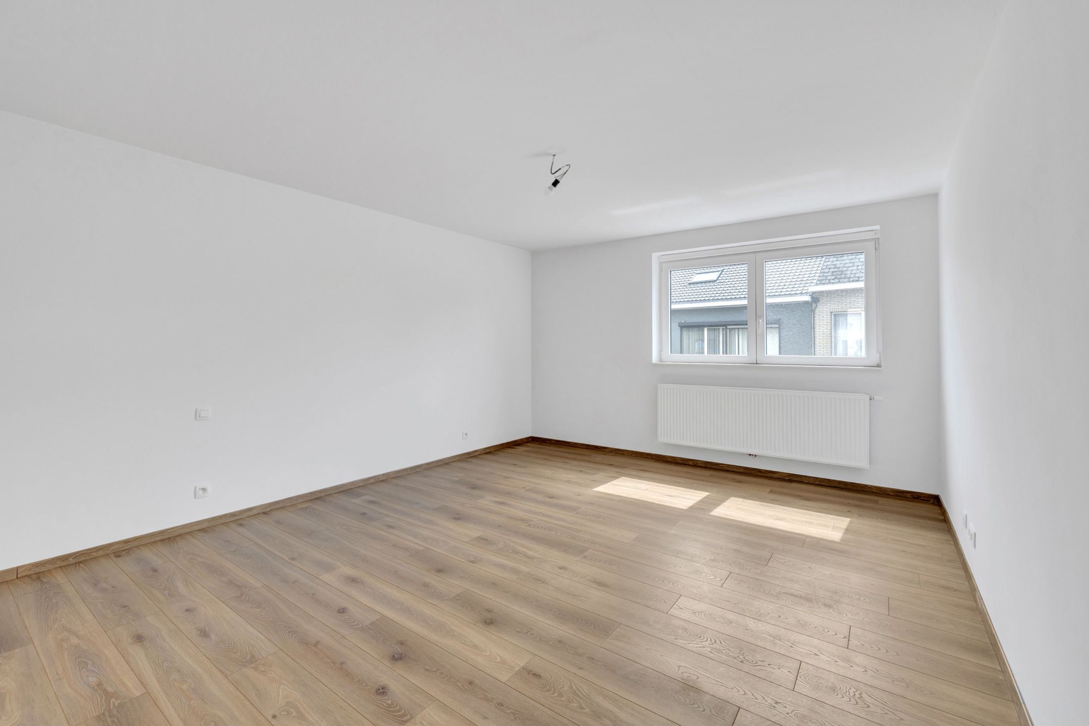 Nieuwbouwwoning met 4 slaapkamers en uitstekende verbinding foto 12